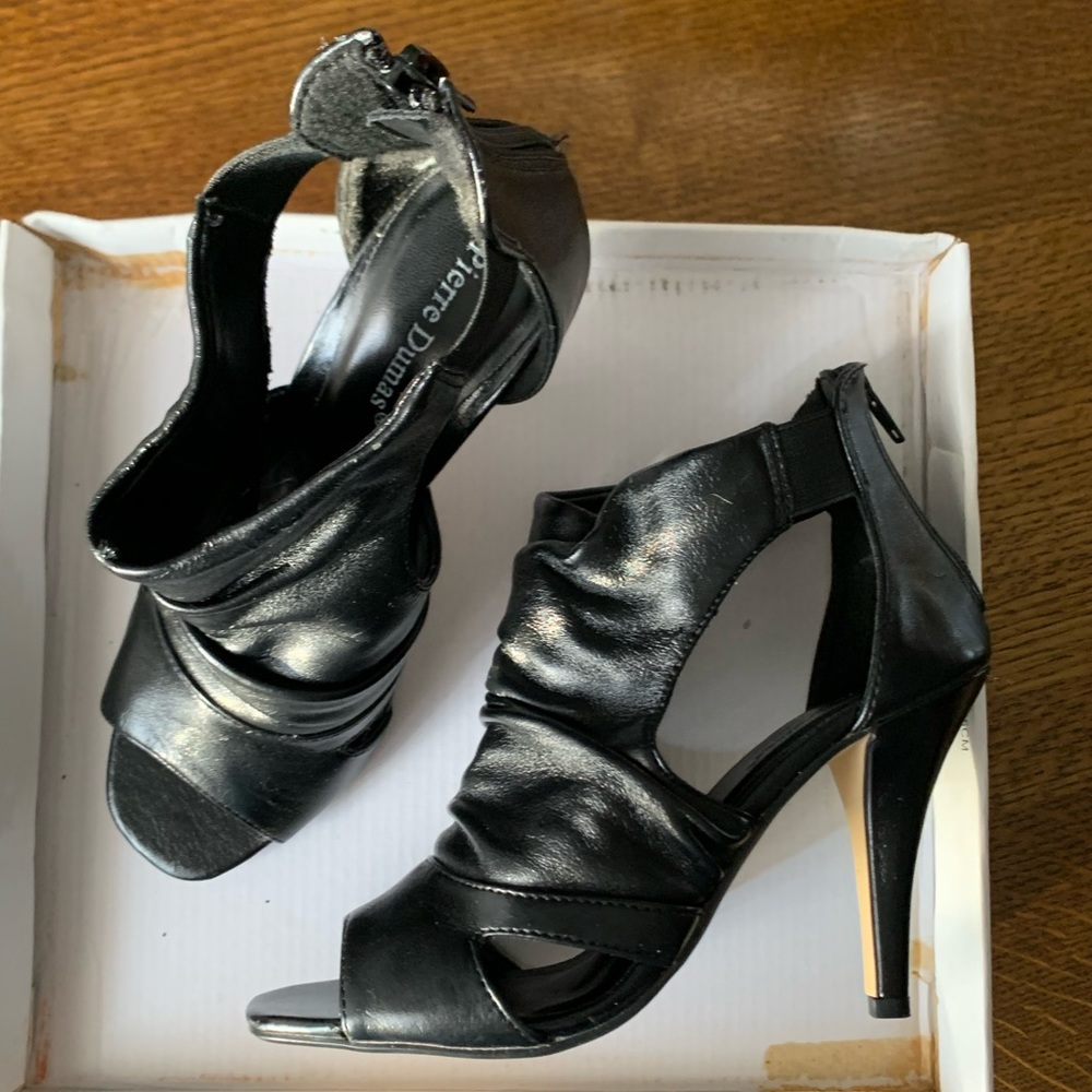 Pierre Dumas Alba Peep Toe Heels
